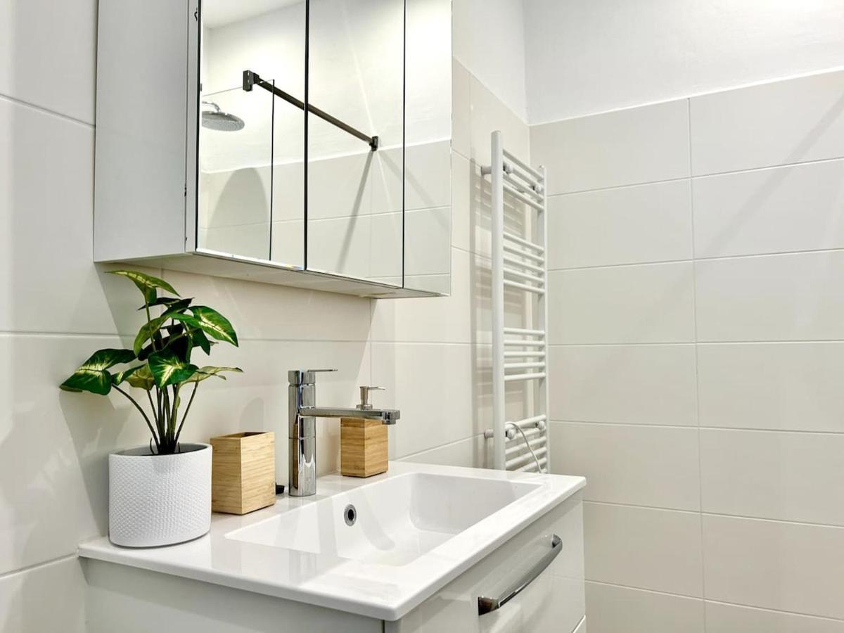 Lfg Stylish Studio Near Center Apartman Bécs Kültér fotó